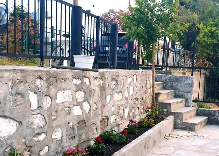 Apartmán Aeria Old Port 1 *